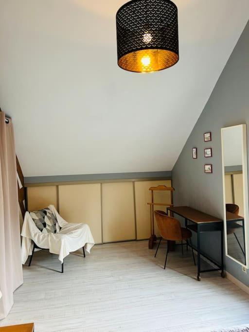Le Gite D'En Bas Quesnoy-le-Montant Zewnętrze zdjęcie